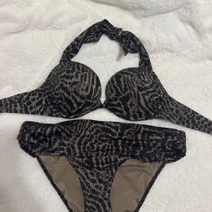VS miraculous bikini set 34B and small bottoms